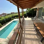 Villa Luxury Pool By Lozenetsvillas Lozenec